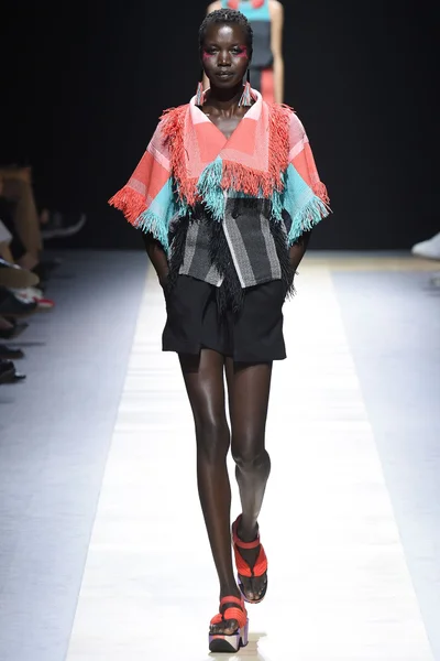 Look 1